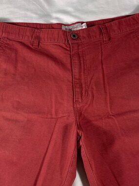 Weatherproof mens red Vintage ribbed flat front 8.5" chino shorts - size 36
